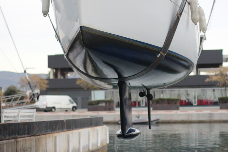 Antifouling pendant 11 mois en mer Méditerranée Antifouling pendant 11 mois en mer Méditerranée